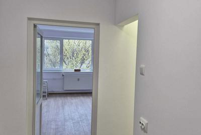 Garsonieră decomandată în Central - 4