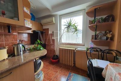 Apartament cu 3 camere decomandat în Cantemir - 8