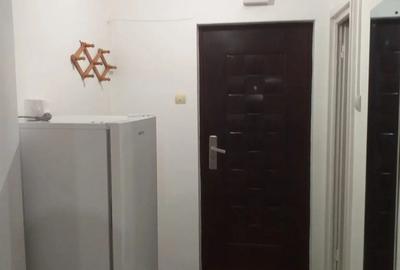 Garsonieră decomandată în Central - 2