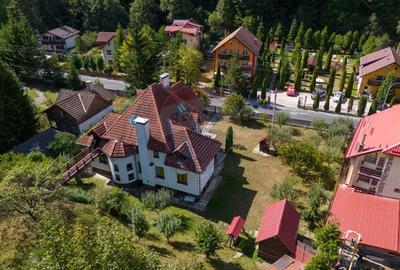 Casă individuală cu 8 camere cu Canalizare în Moieciu - 6