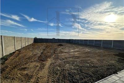 Casa individuala superba - zona linistita - bucatarie inchisa-  finisaje premium - 2