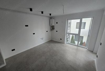 Apartament cu 3 camere decomandat în Girocului - 14