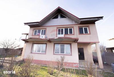 Casă cu 7 camere cu Teren 466 Mp în Central - 12
