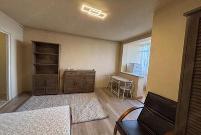 Inchiriez ap.o camera, et.3, suprafata utila de 32 mp. - 3