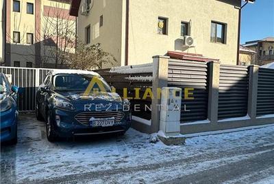 Casă individuală cu 7 camere cu Teren 300 Mp în Central - 3