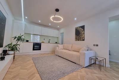 Apartament  cu 2 camere, ultrafinisat, zona semicentrala, etaj intermediar - 2