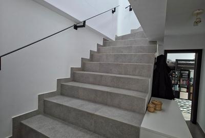 Apartament cu 3 camere, mobilat în Central - 13