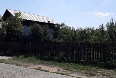 Teren de 2000 mp, în Băicoi - 2