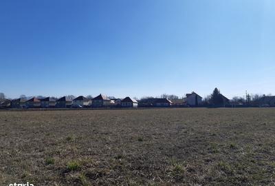 Teren de 2325 mp, în Central - 1