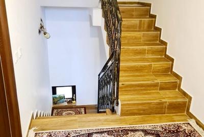 Casă cu 5 camere cu Teren 60 Mp în Central - 2