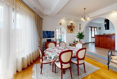 Casa / Vila de Lux cu 5 camere de vanzare - 17