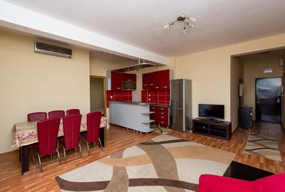 Apartament cu 3 camere semidecomandat, mobilat în UTA - 2