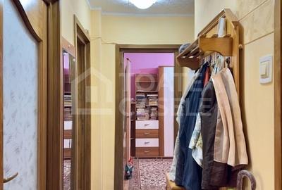 Apartament cu 3 camere decomandate, etaj intermediar, zona Hermes - 6