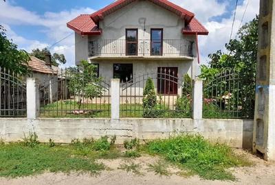 Casă cu 4 camere cu Teren 1000 Mp în Țepu - 8