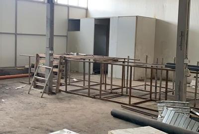 Spațiu comercial, de 320 mp, în Halta Traian - 3