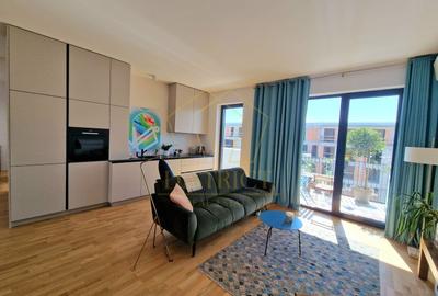 Apartament cu 3 camere semidecomandat, mobilat în Central