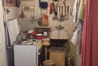 Casă cu 5 camere cu Teren 1000 Mp în Central - 4