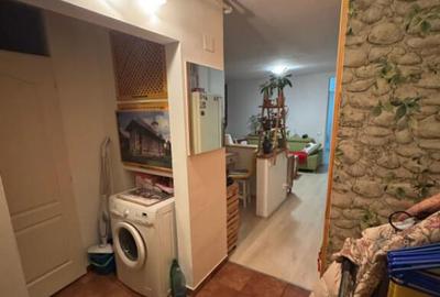 Apartament cu 3 camere semidecomandat în Progresul - 3