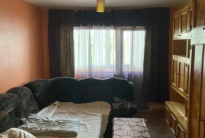 Inchiriez apartament 2 camere - 1