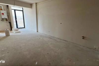 Apartament cu 3 camere semidecomandat în Florești - 3