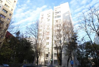 Apartament cu 3 camere semidecomandat, mobilat în Dristor - 1