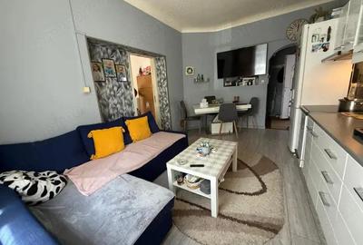 Casa cu o camere si bucatarie mare in curte comuna, 45mp utili, in zona Traian