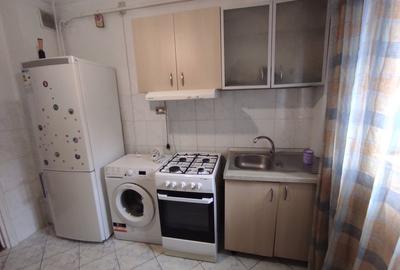 Nicolina, Ap. 2 camere, decomandat, etaj 1 - 3