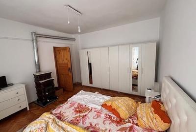 Casa 12 camere, Triaj - 7