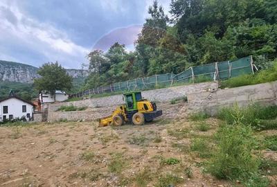 Teren Construcții intravilan de 1100 mp, în Central - 2