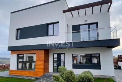 Casă cu 4 camere cu Canalizare în Popas Păcurari