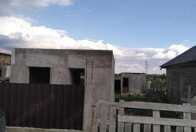 Casă cu Teren 300 Mp în Central - 4