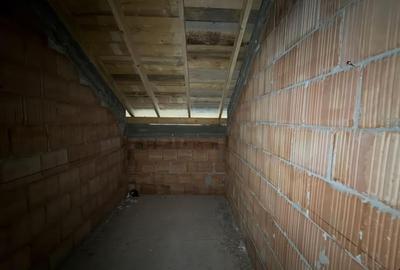 Casă cu 5 camere cu Teren 500 Mp în Sântandrei - 12