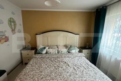 Apartament cu 3 camere decomandat în Rovine - 8