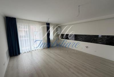 Apartament cu 3 camere decomandat în Florești