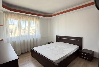 Apartament cu 4 camere decomandat, mobilat în 13 Septembrie - 8