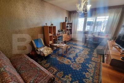 Apartament de vanzare, cu 3 camere, 64 mp, zona Craiovita No - 2