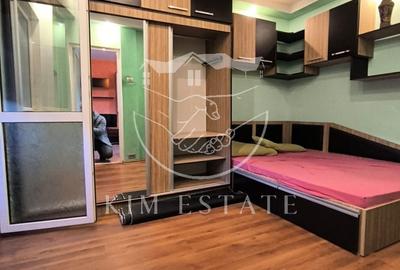 De vanzare apartament 3 camere Casa de Cultura - 11