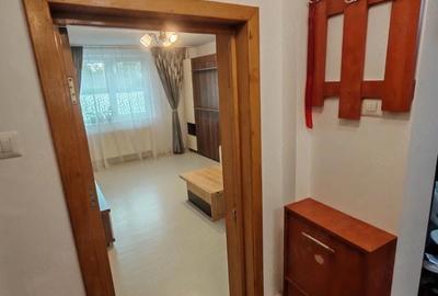 Apartament cu 2 camere decomandat în Trivale - 2