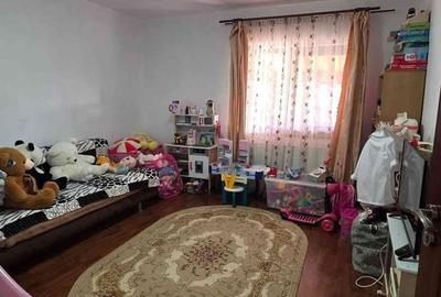 Casă cu 4 camere cu Teren 1700 Mp în Gepiu - 10