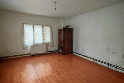 Casa individuala,Bartolomeu in apropierea Bisericii,teren 480 mp - 6