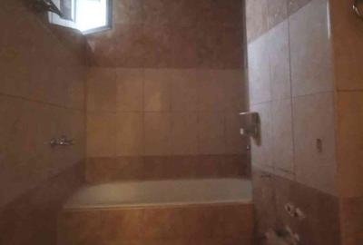 Apartament cu 3 camere decomandat în Decebal - 3