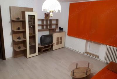 Apartament cu 2 camere semidecomandat în Decebal - 5