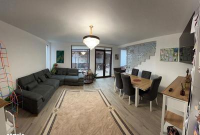 Casă cu 4 camere în Geamăna