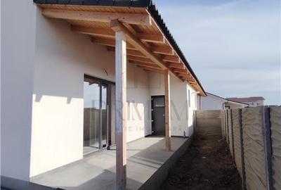 Duplex cu 3 camere cu Teren 337 Mp în Urseni - 4