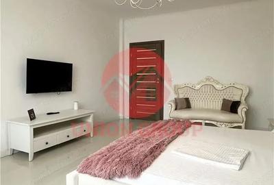 Apartament cu 4 camere în Central - 11