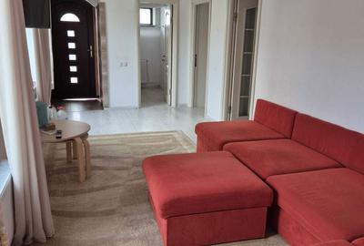 Casă cu 3 camere cu Teren 120 Mp în Central - 1