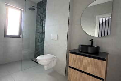 Casă cu 4 camere în Miroslava