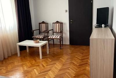Apartament cu 3 camere semidecomandat, mobilat în Circumvalațiunii - 5