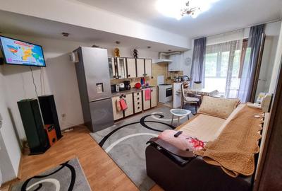 Apartament cu 2 camere mobilat si utilat etaj 1/5 zona Petrom Baciu - 1