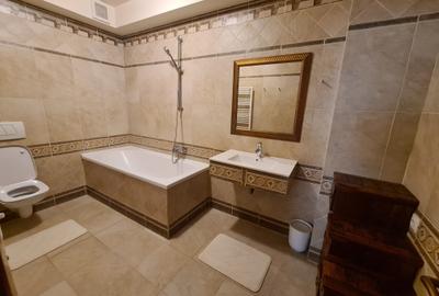 Duplex de lux în centrul stațiunii Mamaia – Eleganță la malul mării 300.000 € - 30